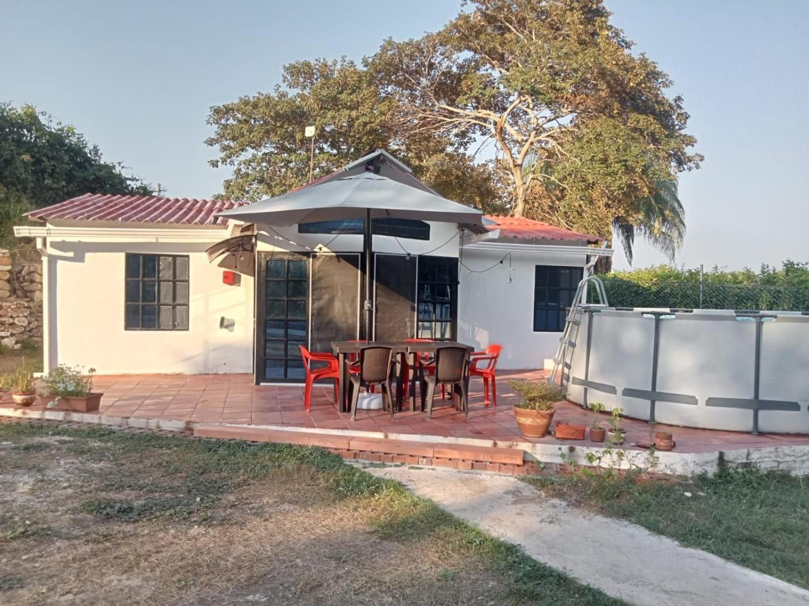 Cabana Campestre De Con Piscina, Cocina, Y Wifi. Villa Carmen de Apicalá Екстериор снимка